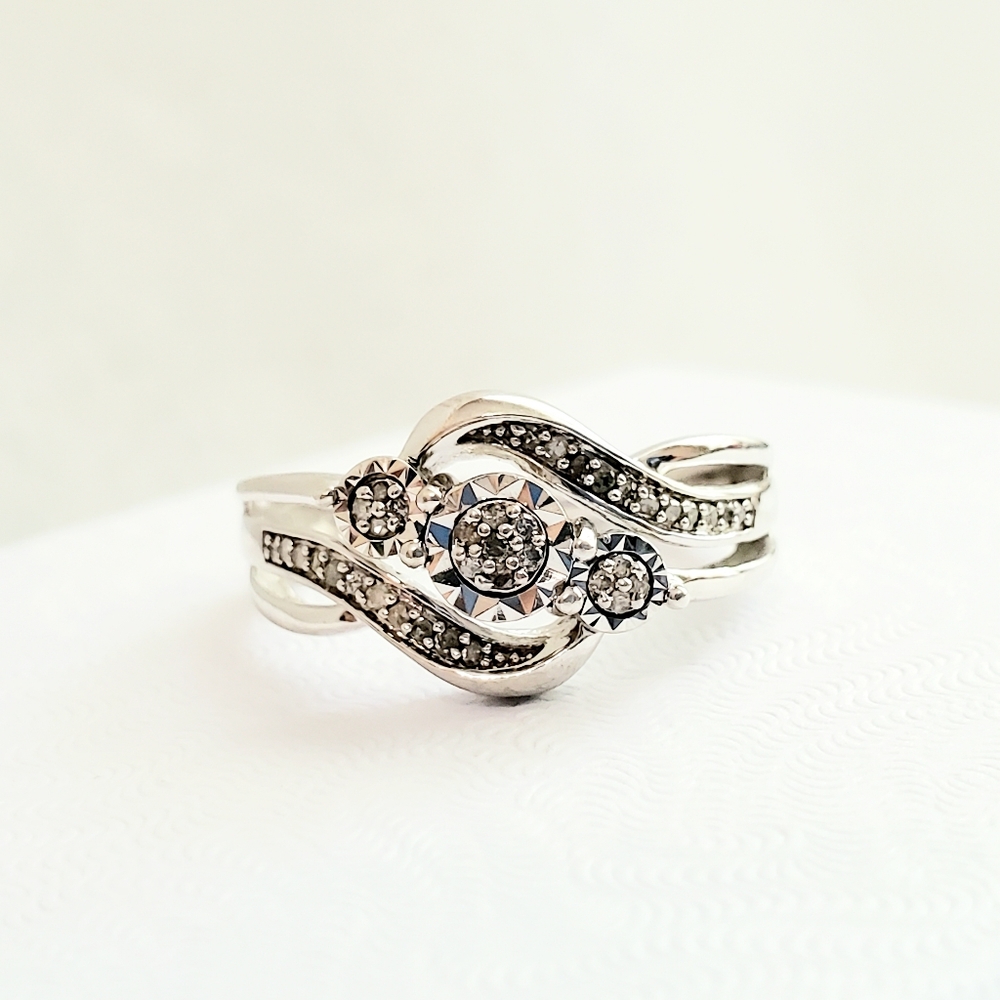 Sterling Diamond Ring Sz 7